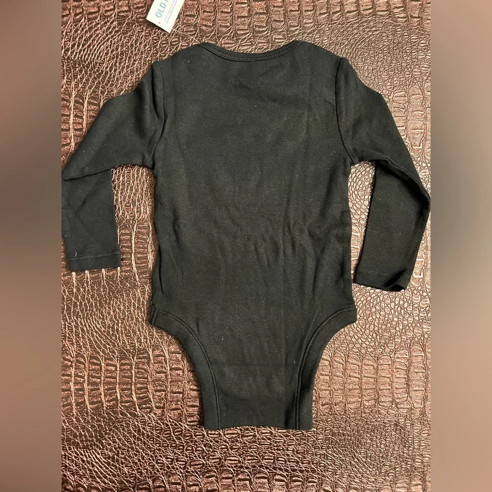 NWT old Navy Baby Christmas One Piece onesie Romper Holly Jolly 12 18 Months
